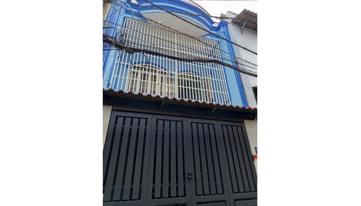 NHÀ HÓT- NGAY NGÃ TƯ 4 XÃ -  44M2 ( 4 x 11 ) - 2 TẦNG - 2PN - 2WC - CHỈ 3,7 TỶ